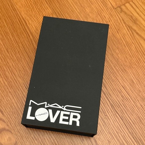 MAC Cosmetics Robot Keychain with Pink and Red Lipstick Accents - Picture 2 of 6